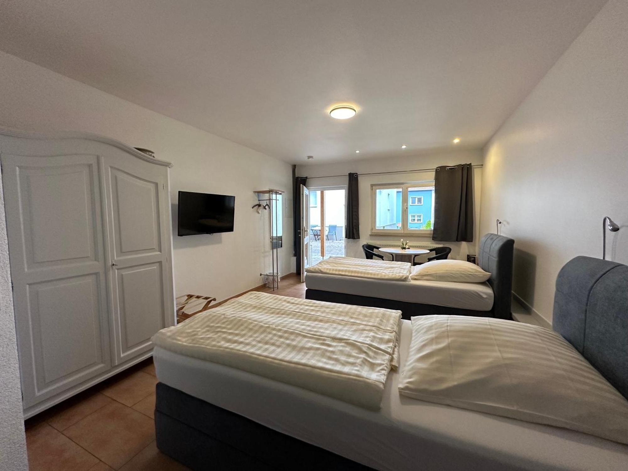 Pension Schramm Karlsruhe Esterno foto