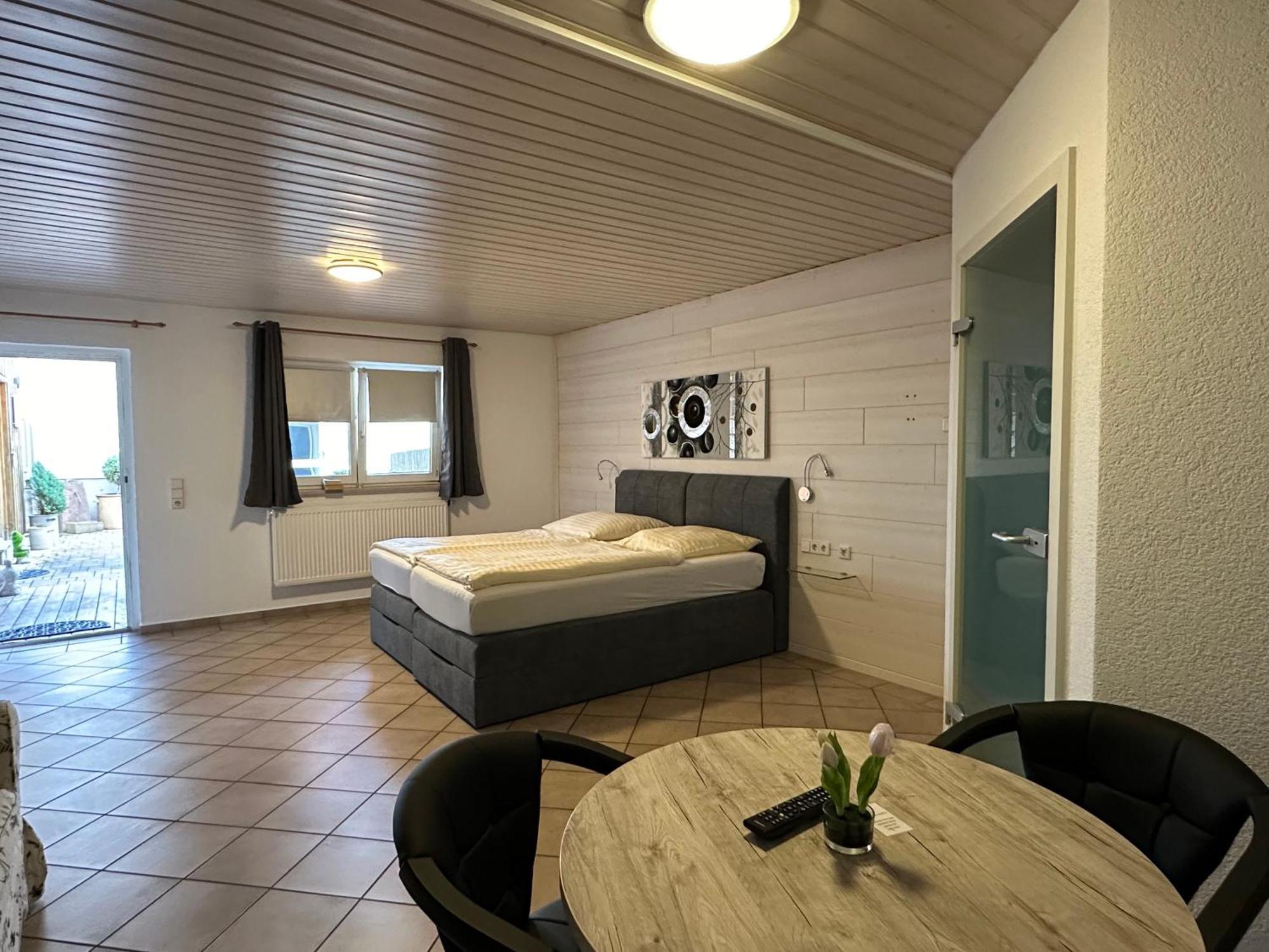 Pension Schramm Karlsruhe Esterno foto